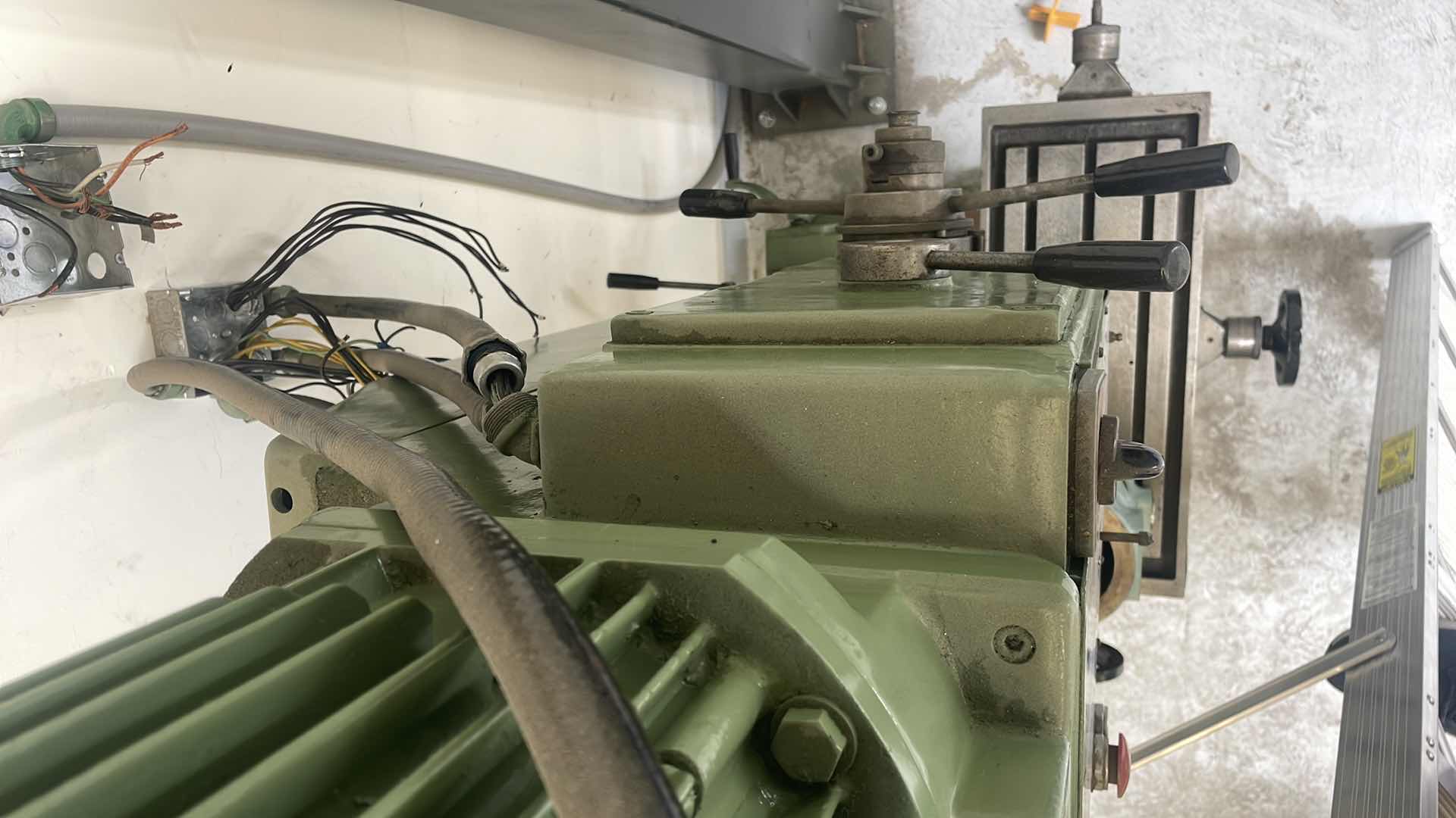 Photo 17 of SOLBERGA SE 1340 3.5HP DRILL PRESS 
3 PHASE MOTOR