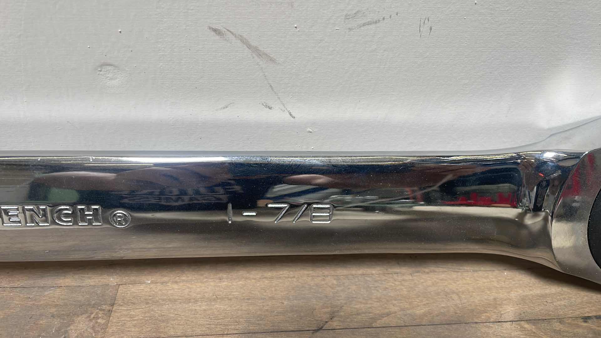 Photo 1 of GEARWRENCH COMBINATION RATCHETING WRENCH 1-7/8” 9054D