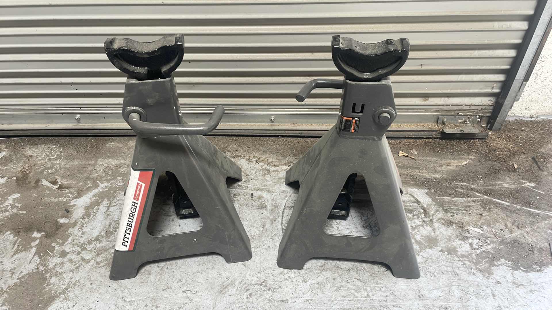 Photo 1 of PITTSBURGH 12 TON HEAVY-DUTY JACK STANDS
