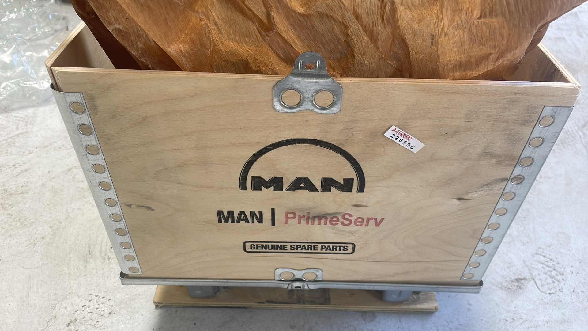 View 5 of MAN DIESEL & TURBO COMPLETE TOP COVER,Pressure 1500 S35ME-B