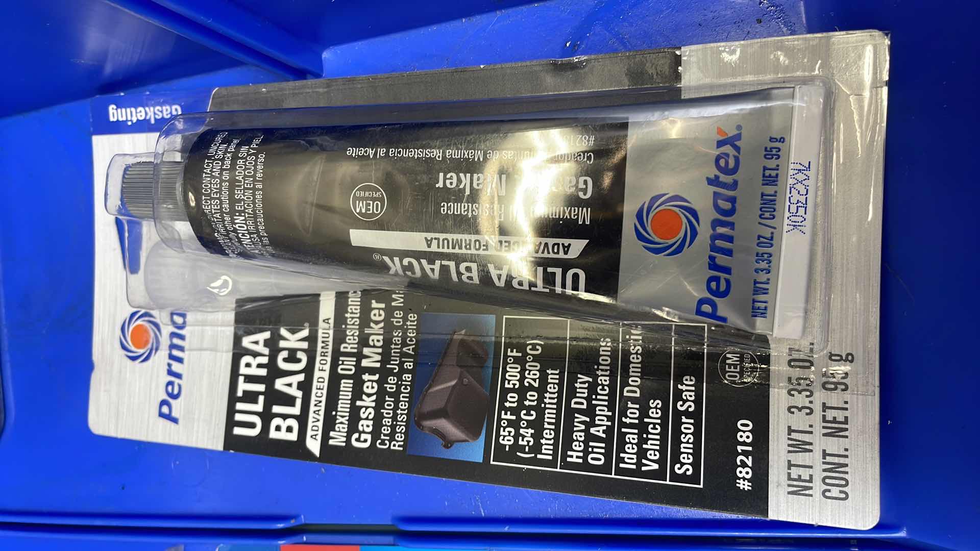 View 4 of DURHAM PB30250 BLUE PLASTIC BIN,16 X 15 X 7 WITH CONTENTS