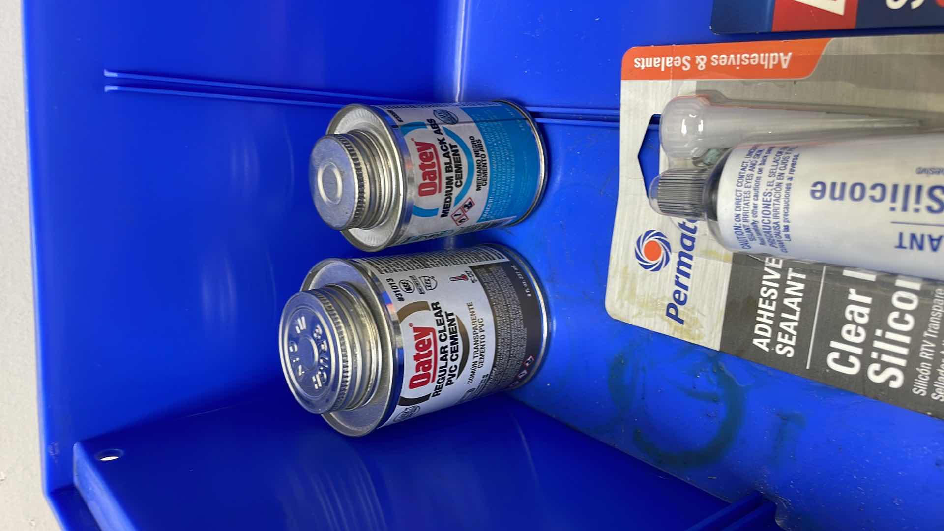 View 6 of DURHAM PB30250 BLUE PLASTIC BIN,16 X 15 X 7 WITH CONTENTS