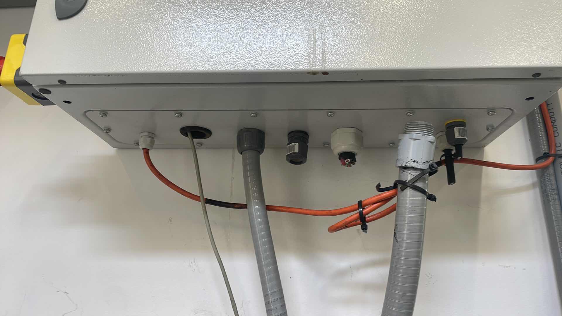 Photo 1 of ETA WALL BOX STEEL ST SINGLE DOOR ETA ST TYPE 1, 12, 4, IP66 23-3/4” X 31-1/2” X 10”, MAN MULTI PURPOSE CONTROLLER