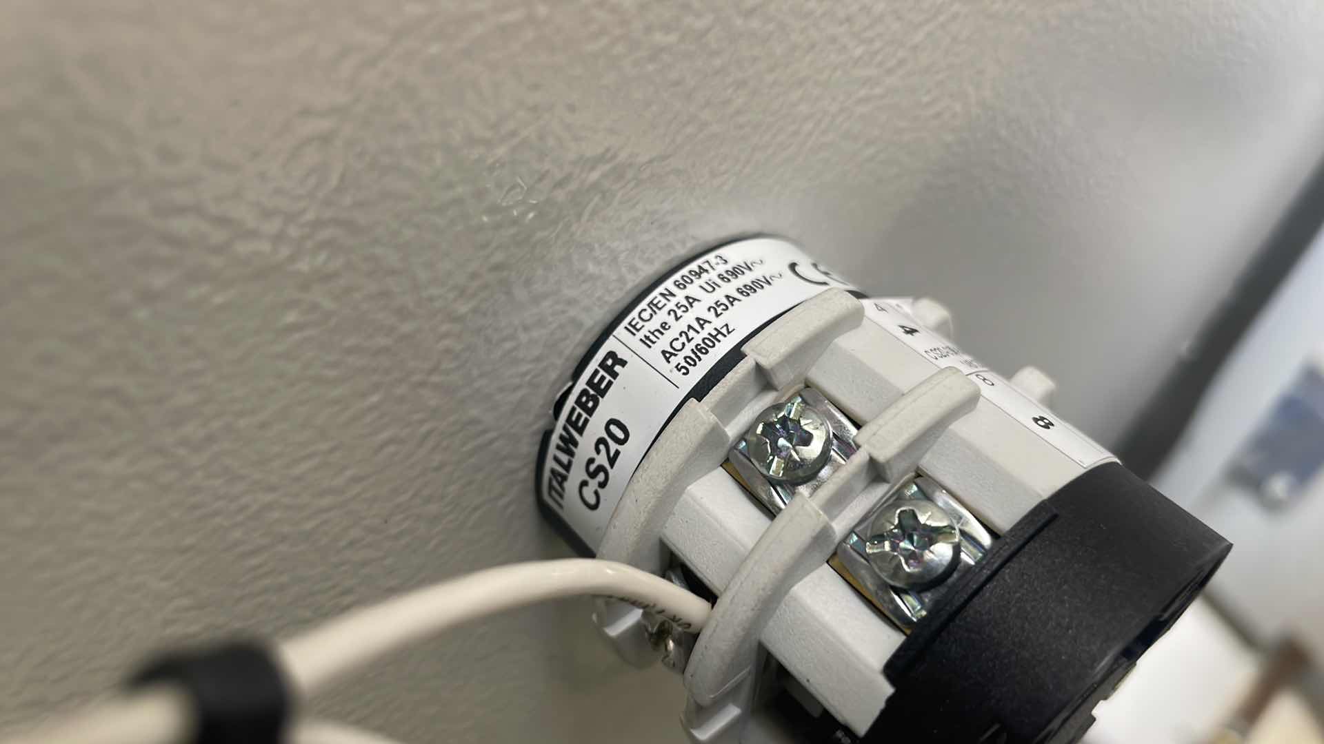 Photo 1 of ETA WALL BOX STEEL ST SINGLE DOOR ETA ST TYPE 1, 12, 4, IP66 23-3/4” X 31-1/2” X 10”, MAN MULTI PURPOSE CONTROLLER