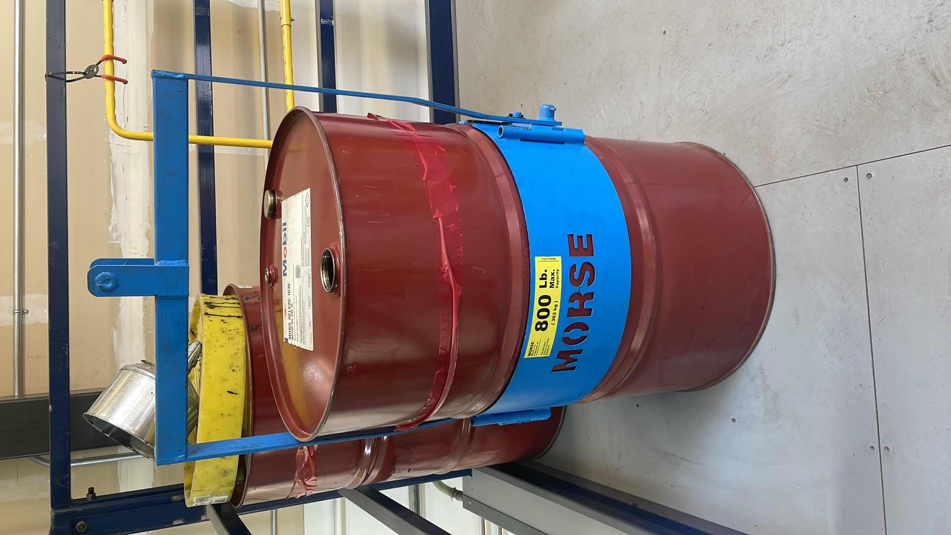 Photo 1 of MORSE 85G BELOW HOOK DRUM LIFTER 800 LB MAX