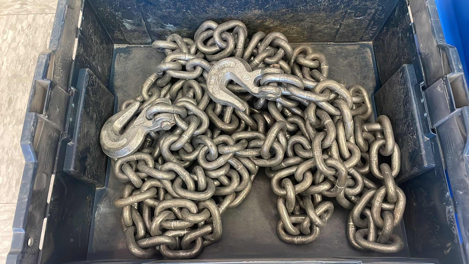 Photo 1 of VARIETY OF CHAIN HEAVYDUTY