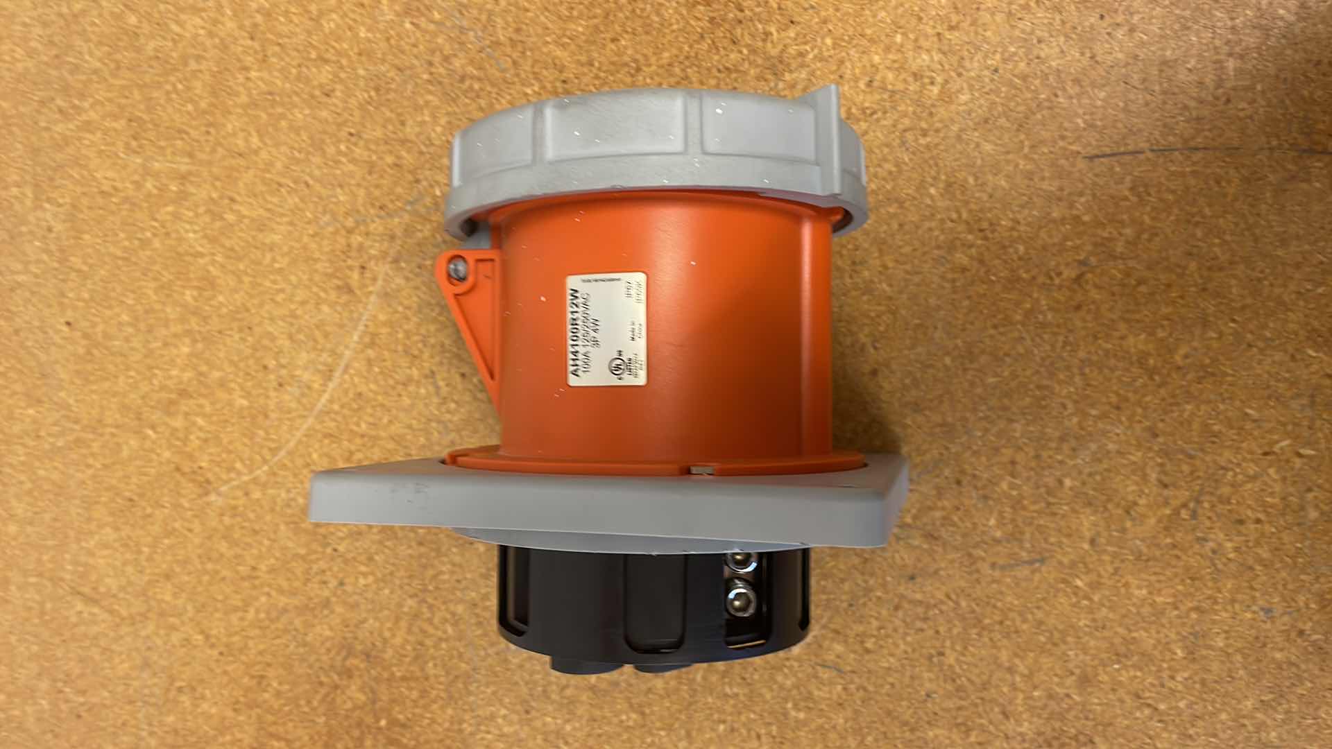 Photo 2 of ARROW-HART PLUG & RECEPTACLE, IEC 309 WATERTIGHT SERIES
ITEM NUMBER AH4100R12W