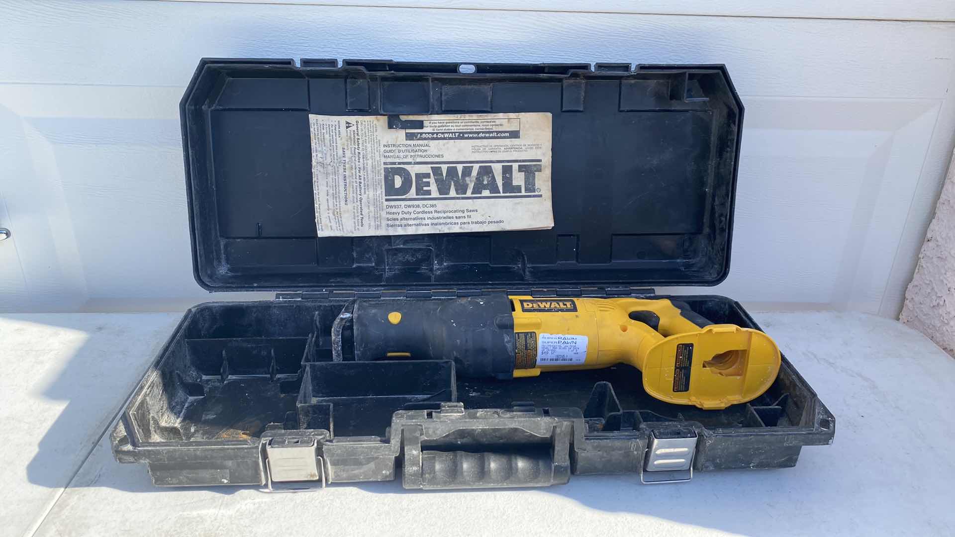Photo 1 of DEWALT 18V VARIABLE SPEED RECIPROCATING SAW DC385 IN HARD CASE
