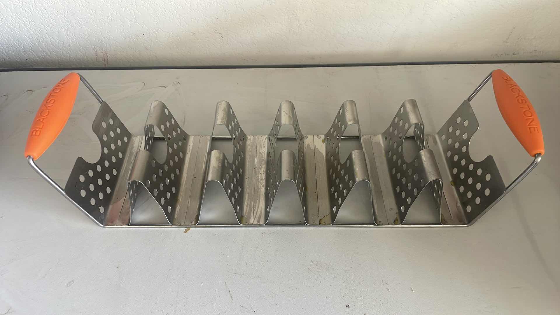 Photo 1 of BLACKSTONE 5173 DELUXE HOLDER STAND PACK