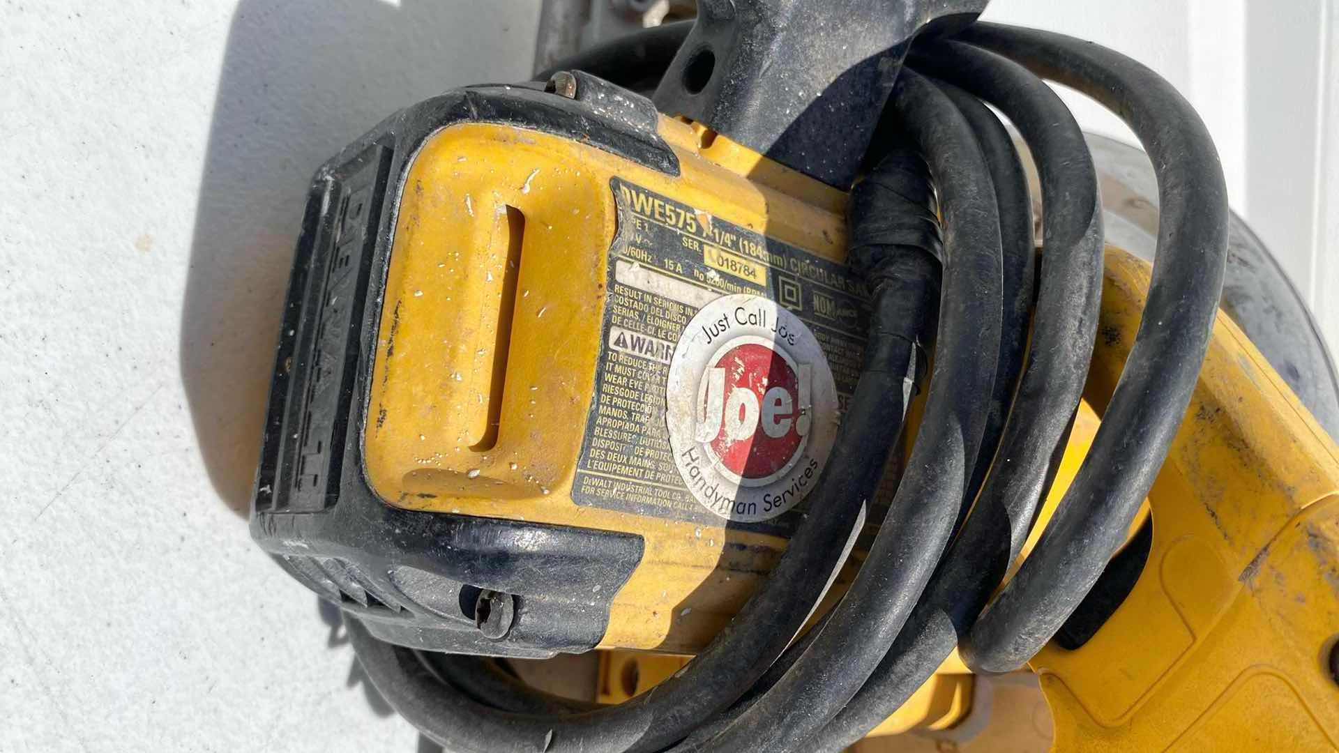 Photo 1 of DEWALT DWE575 7-1/4" CIRCULAR SAW CORDED