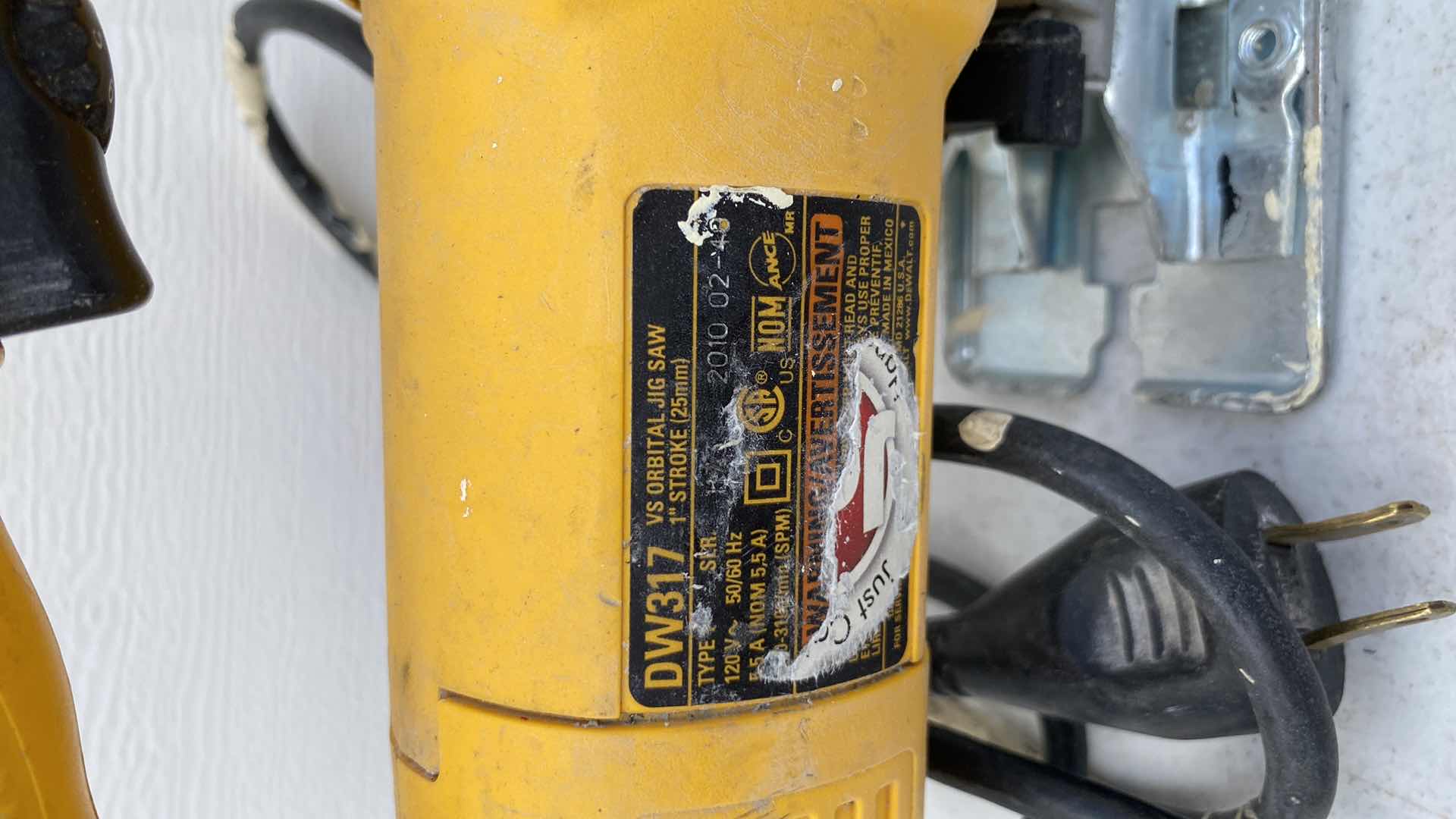 Photo 1 of DEWALT DW317 VS ORBITAL JIG SAW 1” STROKE (25mm) CORDED