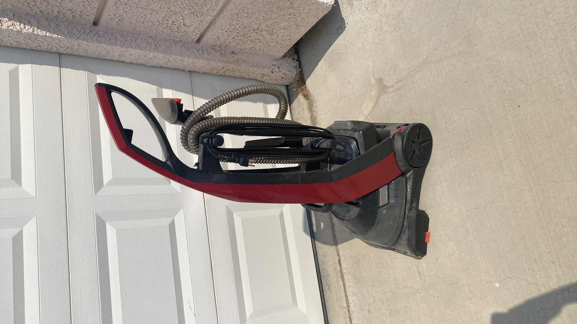 Photo 1 of BISSELL PRO HEAT PRIMER 2X
NEEDS CLEANING/ TESTED WORKING