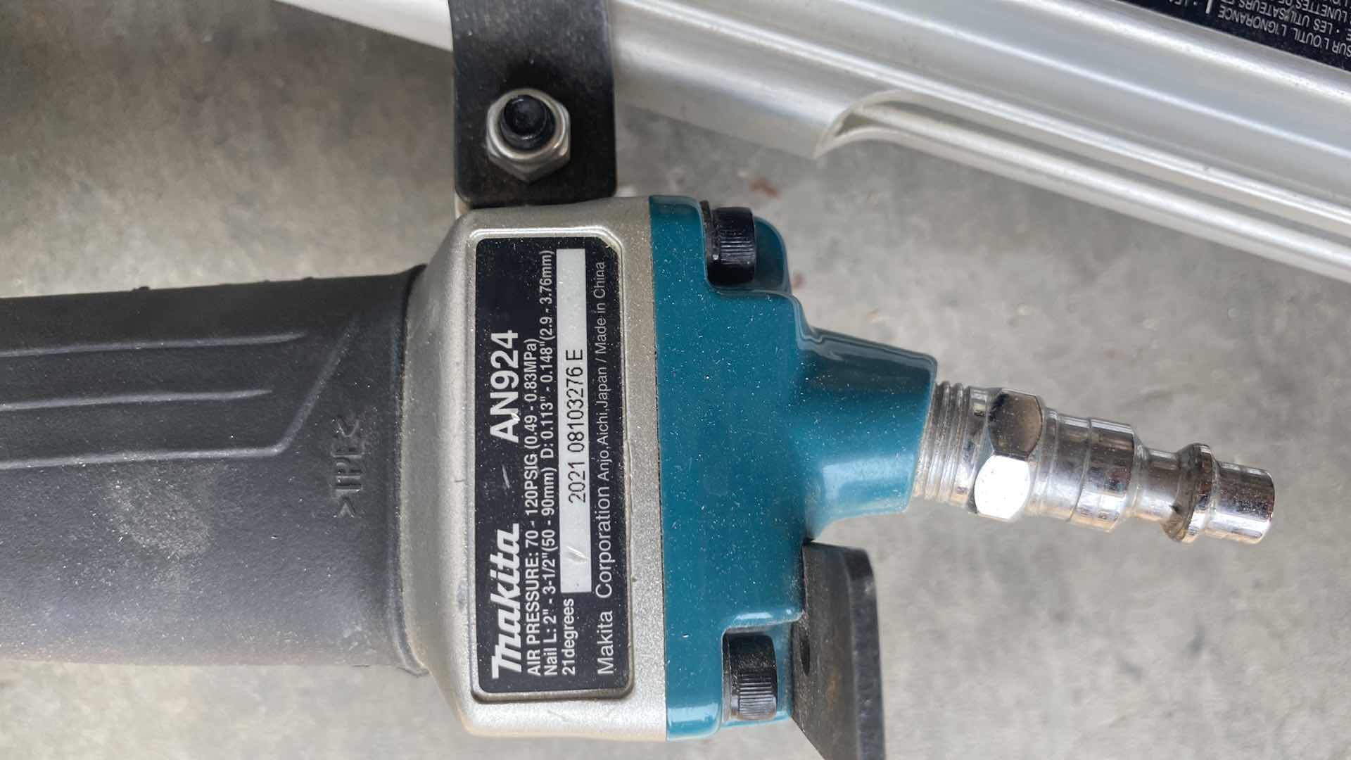 Photo 1 of MAKITA AN924 NAIL GUN
