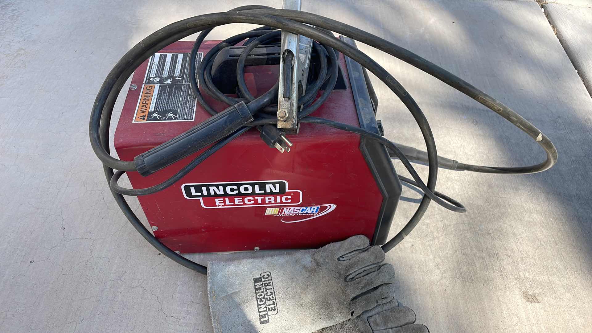 Photo 1 of LINCOLN ELECTRIC WELD PAC 100