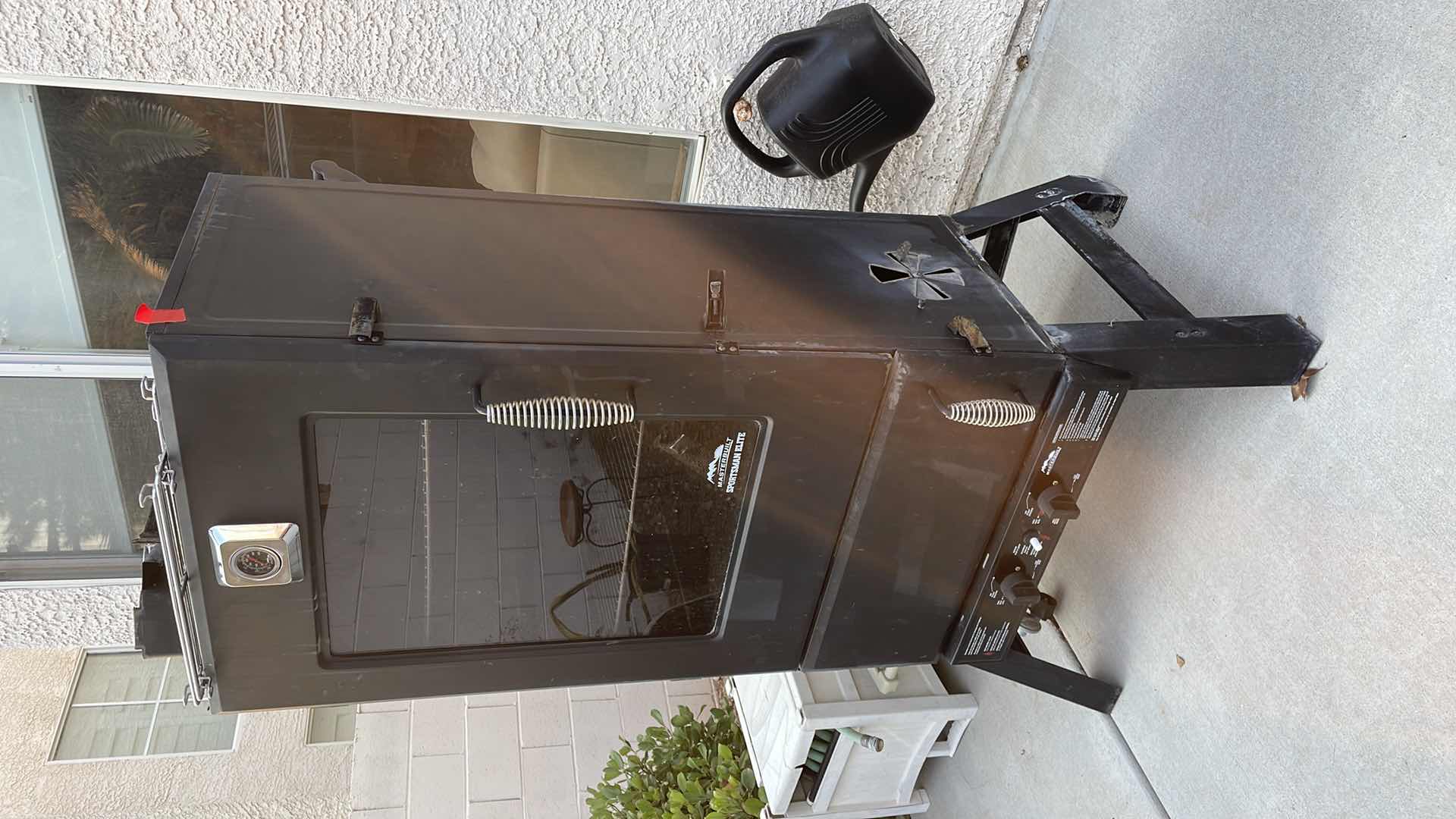 Photo 1 of MASTERBUILT SPORTSMAN ELITE SMOKER