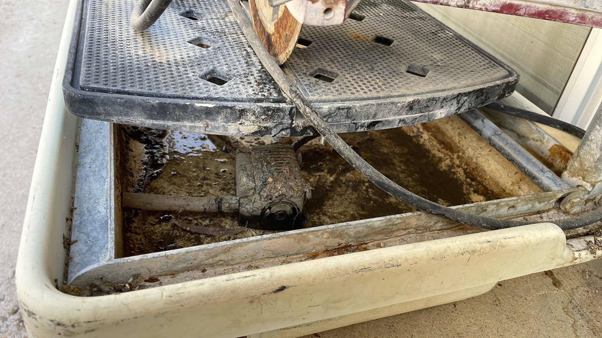 Photo 1 of MK 470 WET TILE SAW