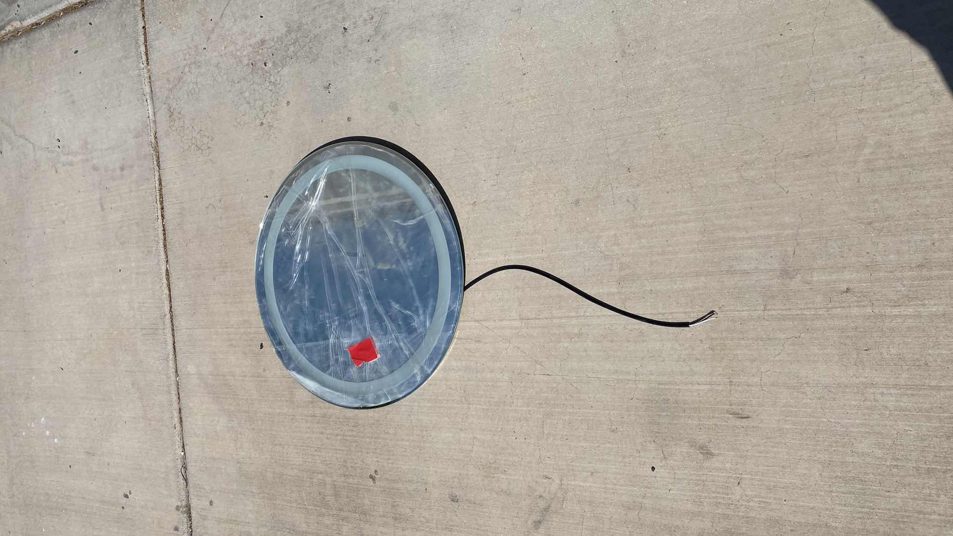 Photo 1 of 2’ MIRROR HARDWIRE