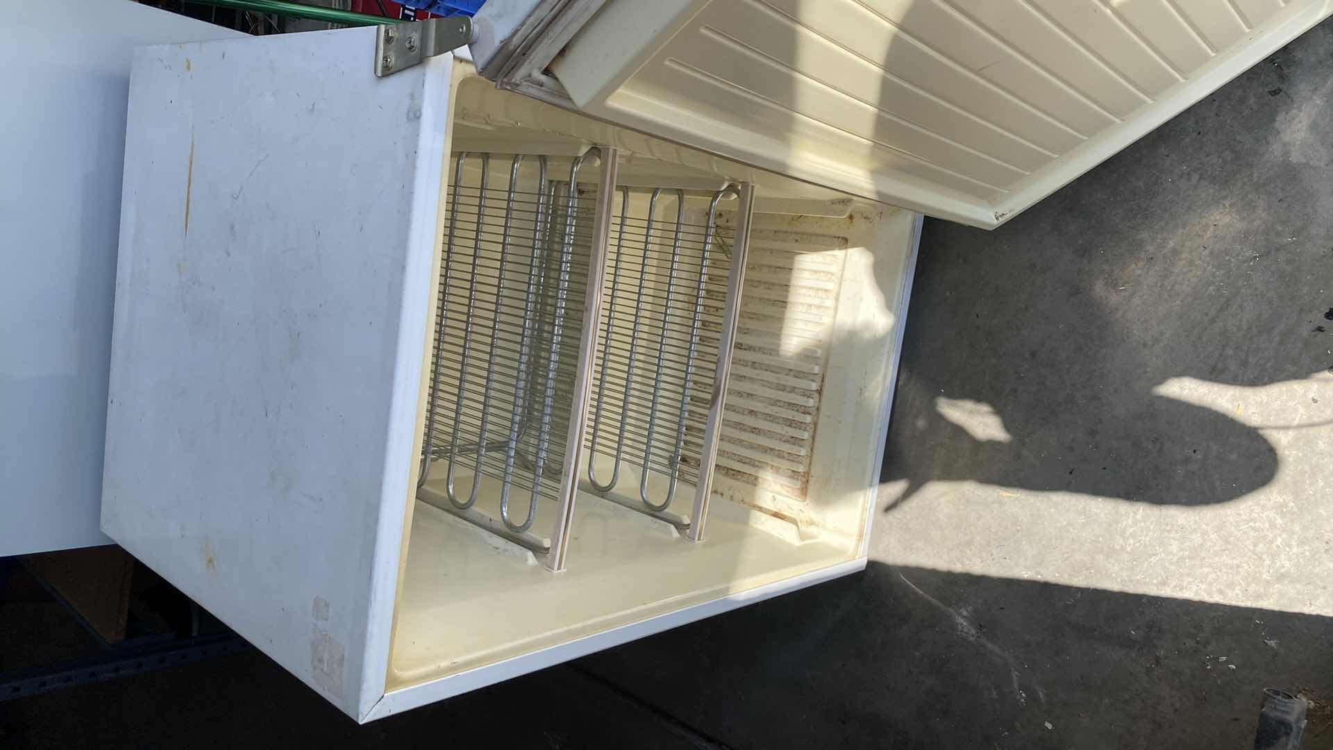 Photo 1 of MINI FRIDGE 
WORKS NEEDS CLEANING