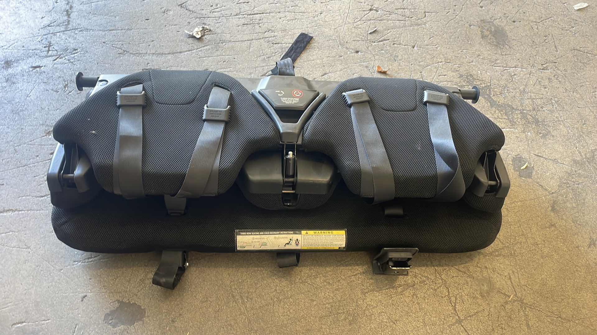 Photo 1 of 2012-15 TESLA MODEL S 3RD ROW SEAT