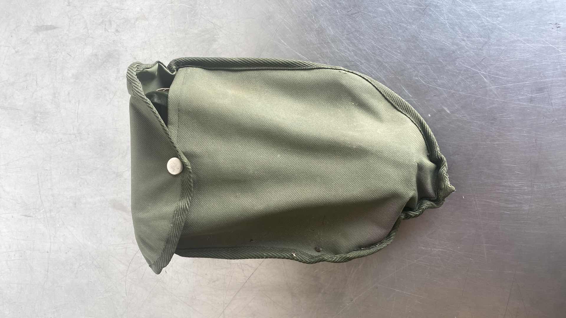 Photo 1 of ENTRENCHING SHOVEL MILITARY 
BRAND NEW