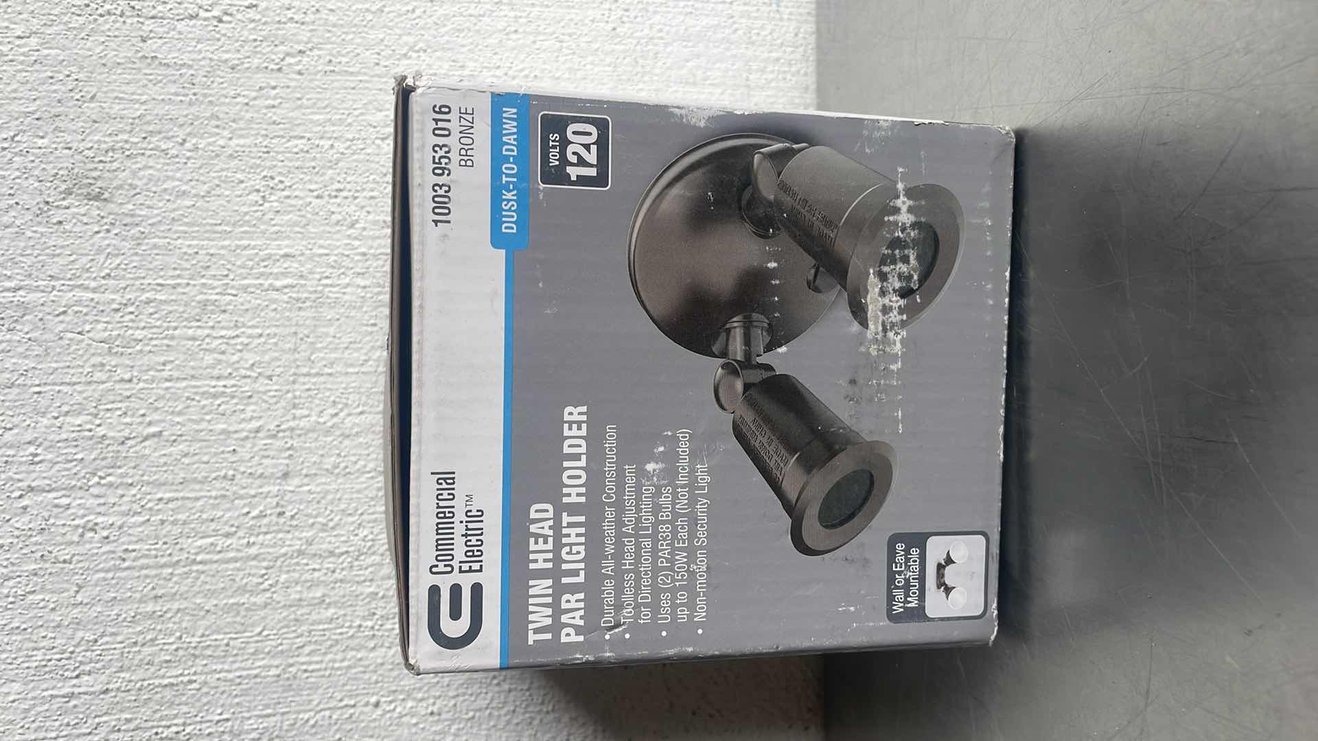 Photo 1 of COMMERCIAL ELECTRIC TWIN HEAD PAR LIGHT HOLDER BRONZE