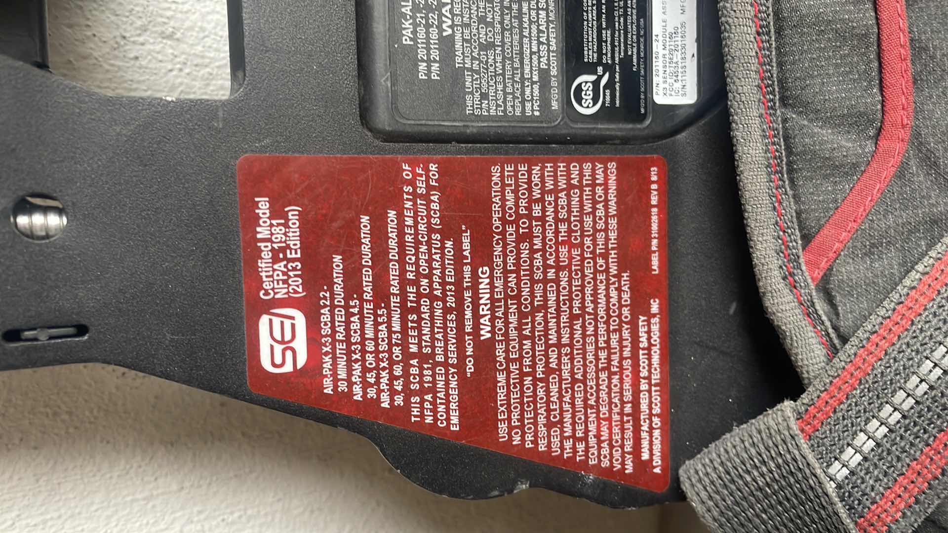 Photo 1 of SCOTT 4.5 X3 CGA347 CONNECTION CBRN SCBA AIR PAK HUD INTEGRATED PASS UAC/RIT