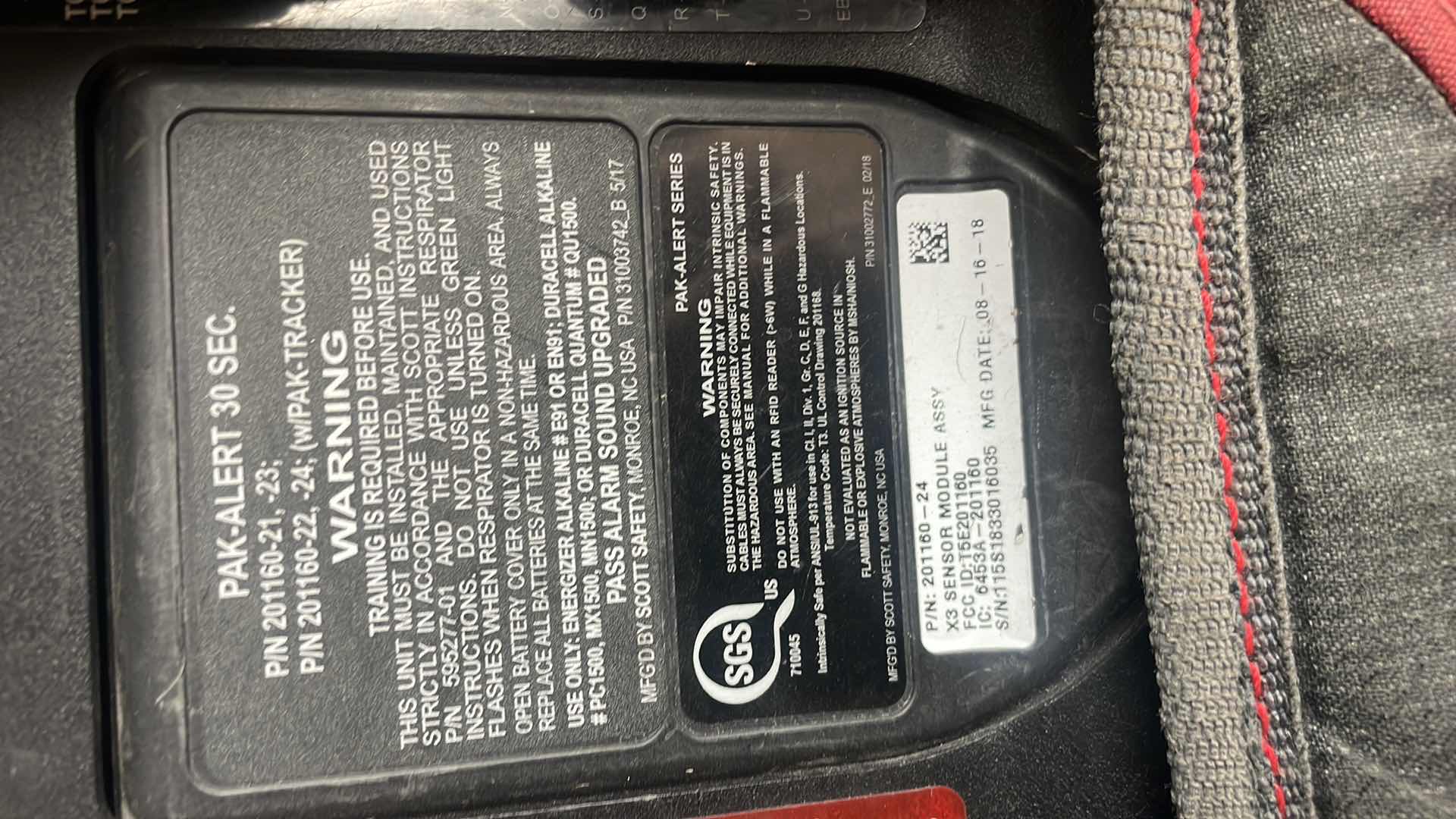 Photo 1 of SCOTT 4.5 X3 CGA347 CONNECTION CBRN SCBA AIR PAK HUD INTEGRATED PASS UAC/RIT
