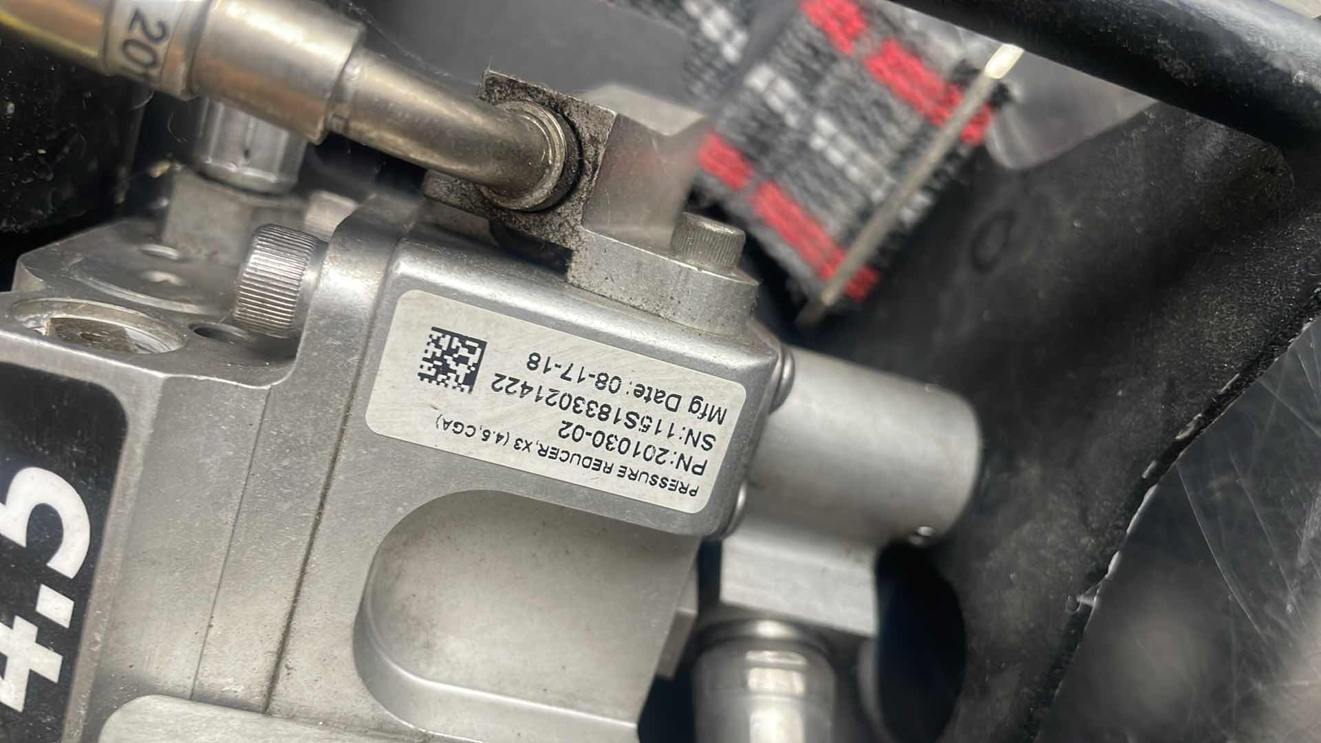 Photo 1 of SCOTT 4.5 X3 CGA347 CONNECTION CBRN SCBA AIR PAK HUD INTEGRATED PASS UAC/RIT