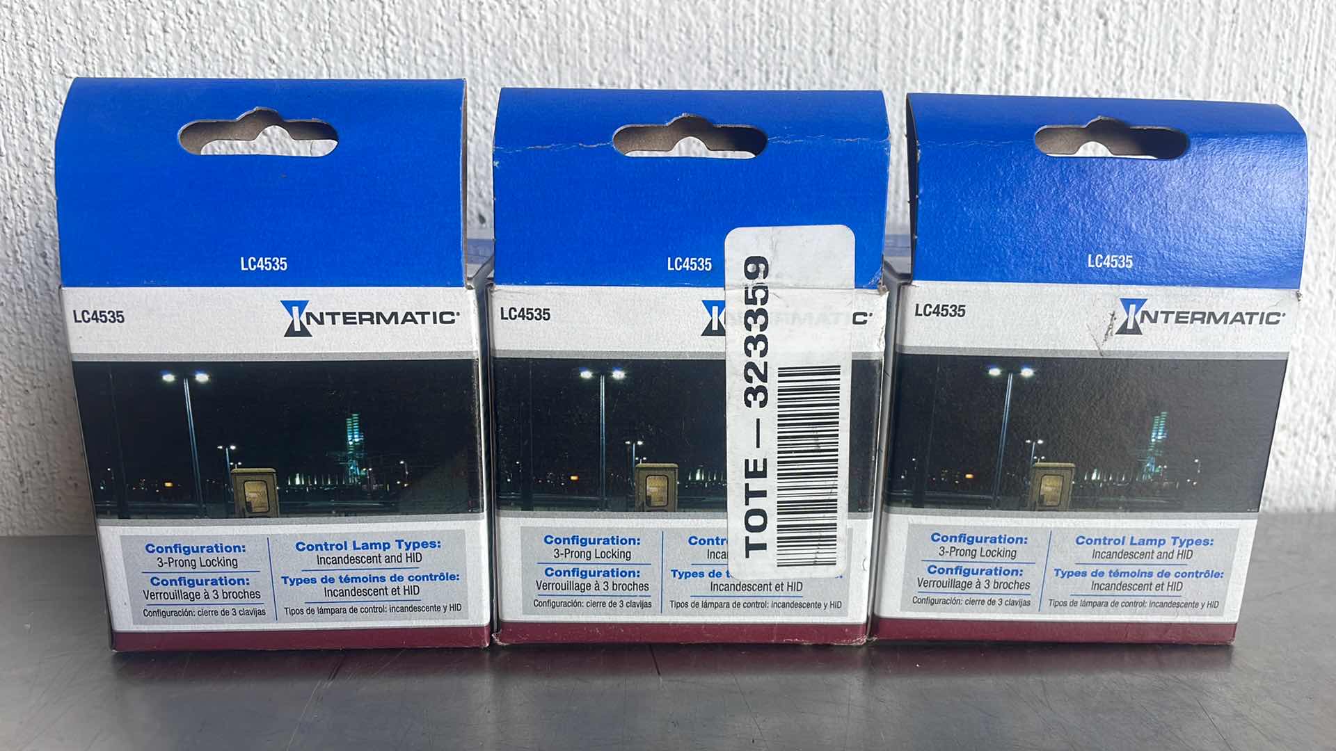 Photo 1 of THERMAL PHOTOCONTROL LC4535
PHOTOCELL 3 PCS