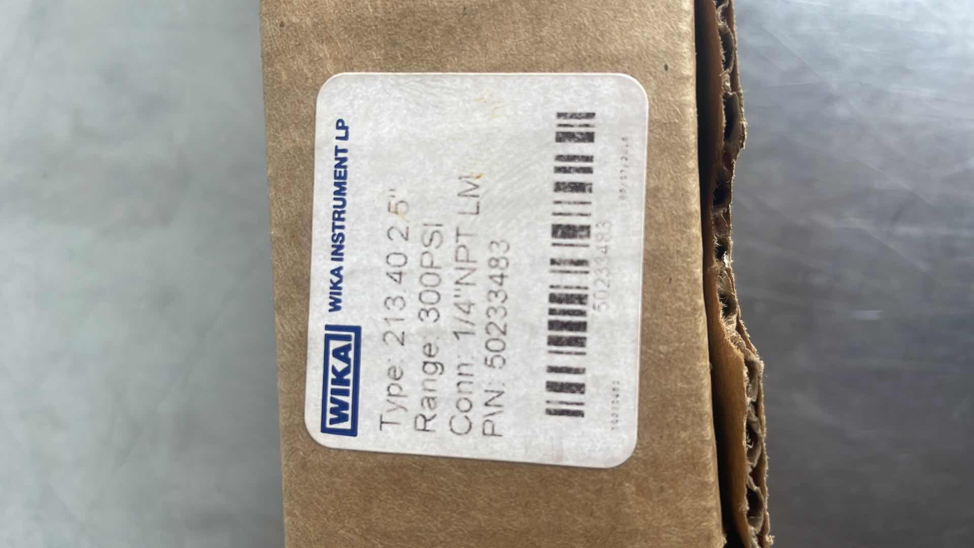 Photo 1 of WIKA TYPE 213.40 2.5" 300 PSI 1/4 NPT LOWER MOUNT 9310720