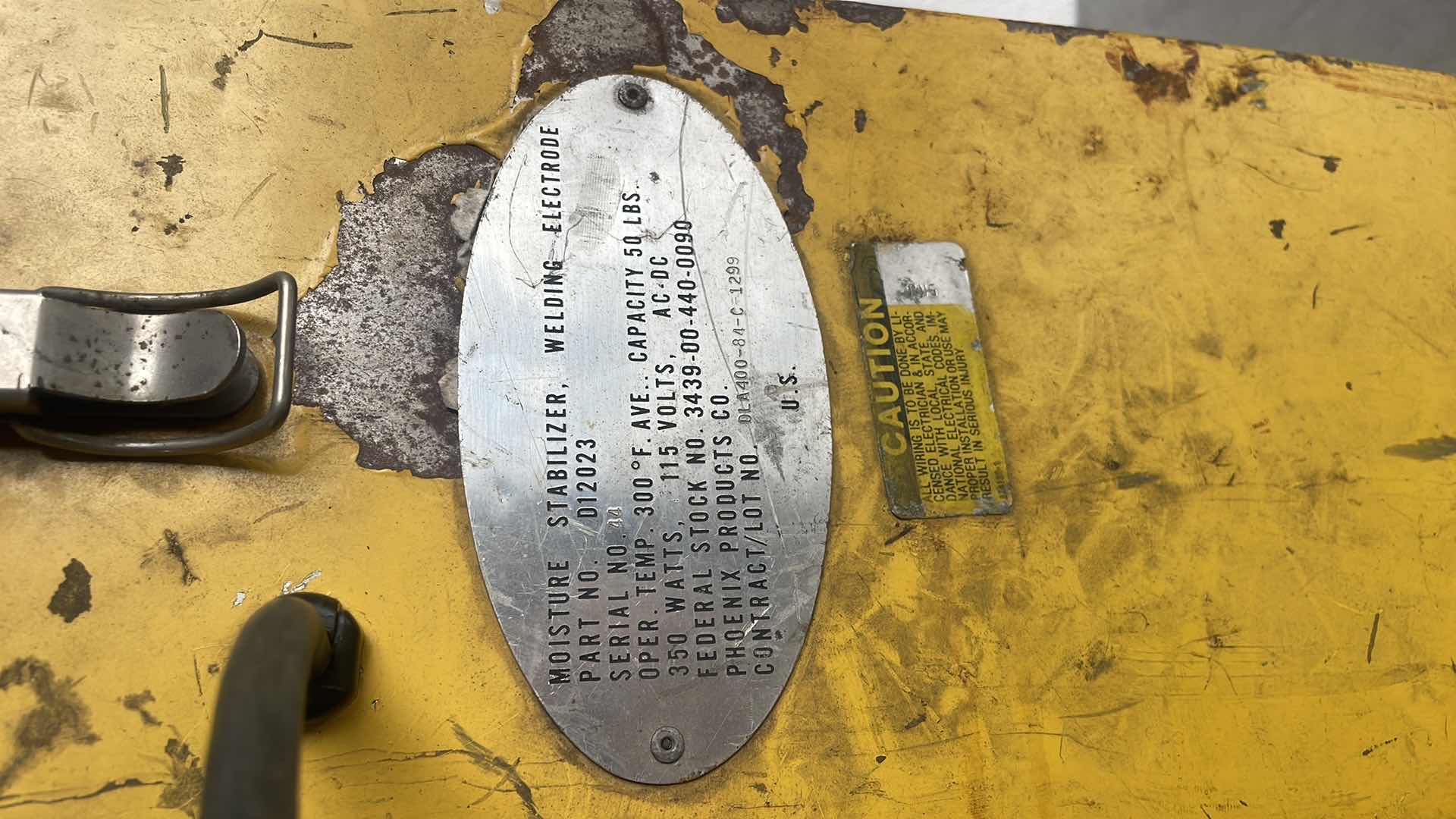 Photo 3 of WELDING ELECTRODE MOISTURE STABILIZER D12023