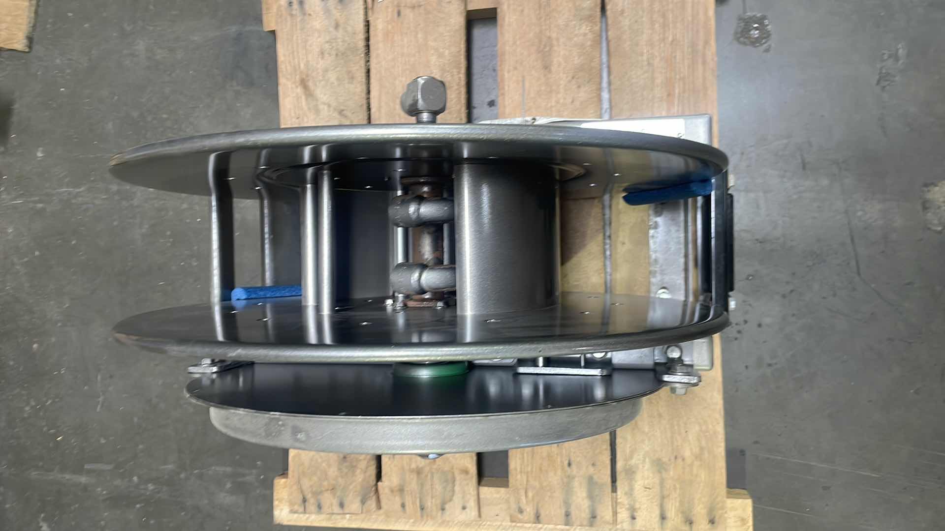 Photo 1 of HANNAY REELS MODEL N617-23-24-10.5B SERIES N600 LIVE HOSE REEL