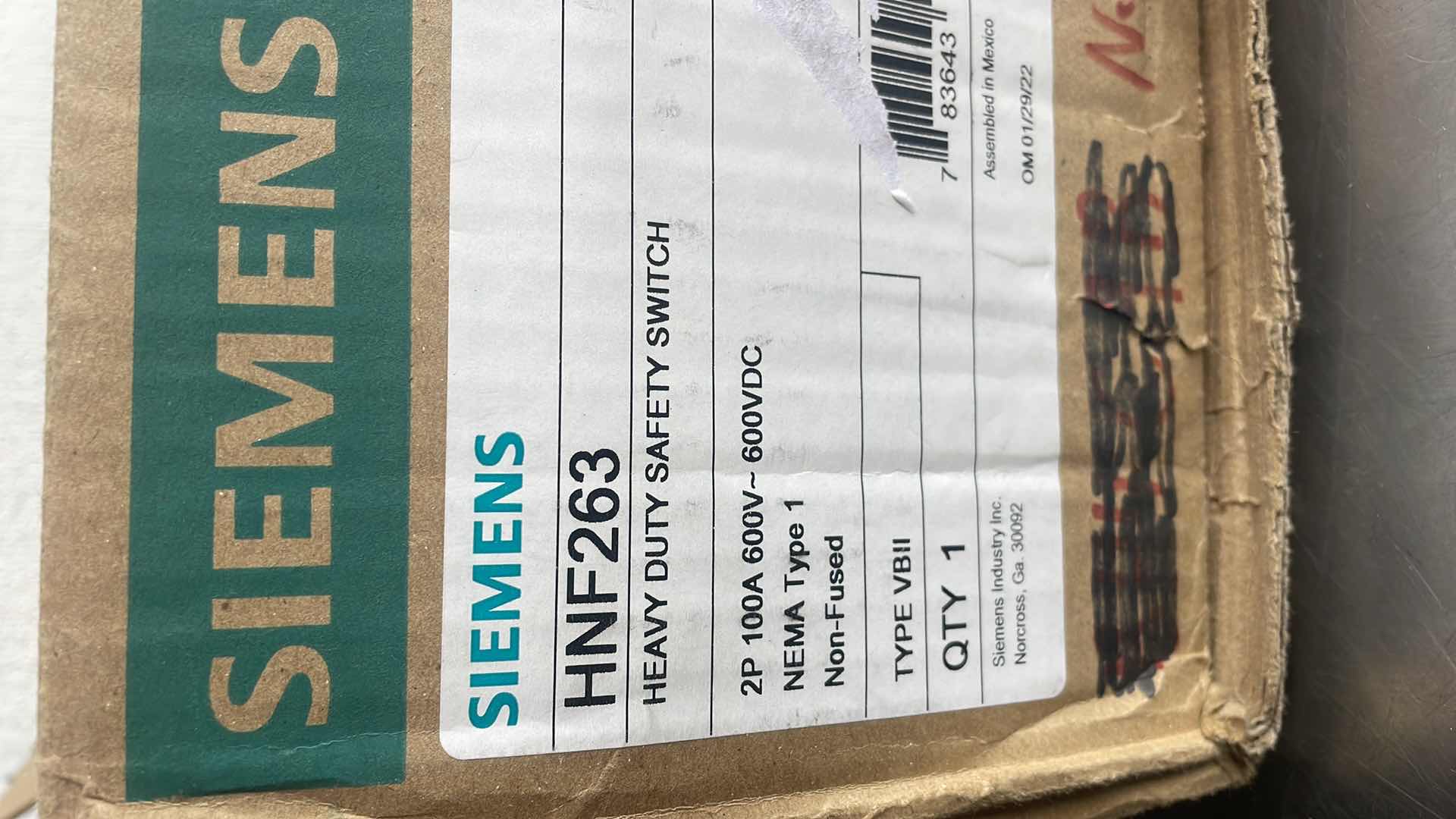 Photo 1 of SIEMENS HNF263 HEAVY DUTY SAFETY SWITCH