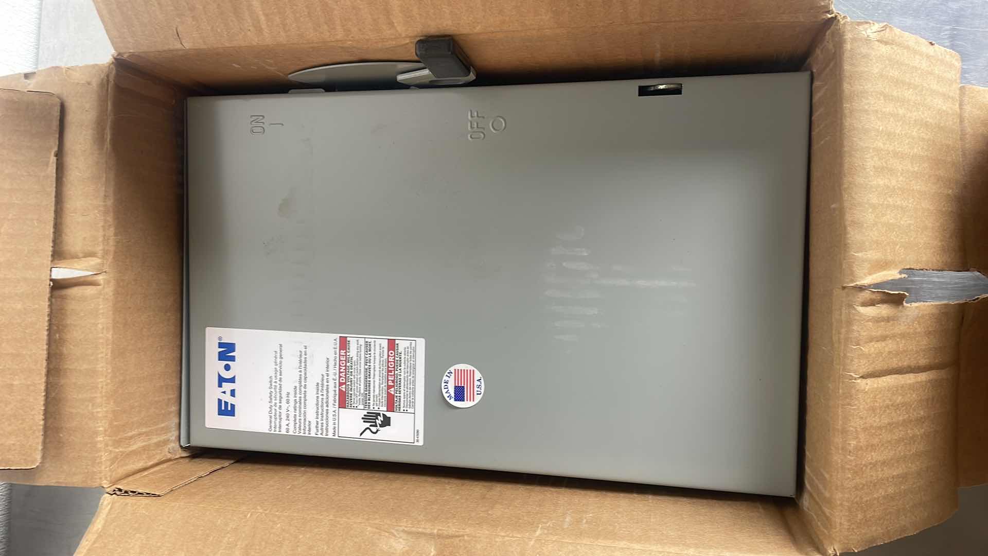 Photo 1 of EATON DG222NRB GENERAL DUTY SAFETY SWITCH 60A