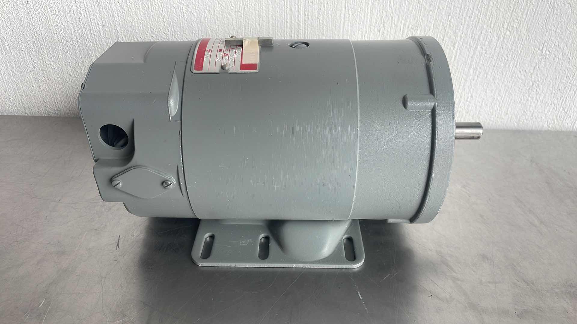 Photo 1 of GENERAL ELECTRIC 5BCC56KD39A Electrical Motors 1/2 HP