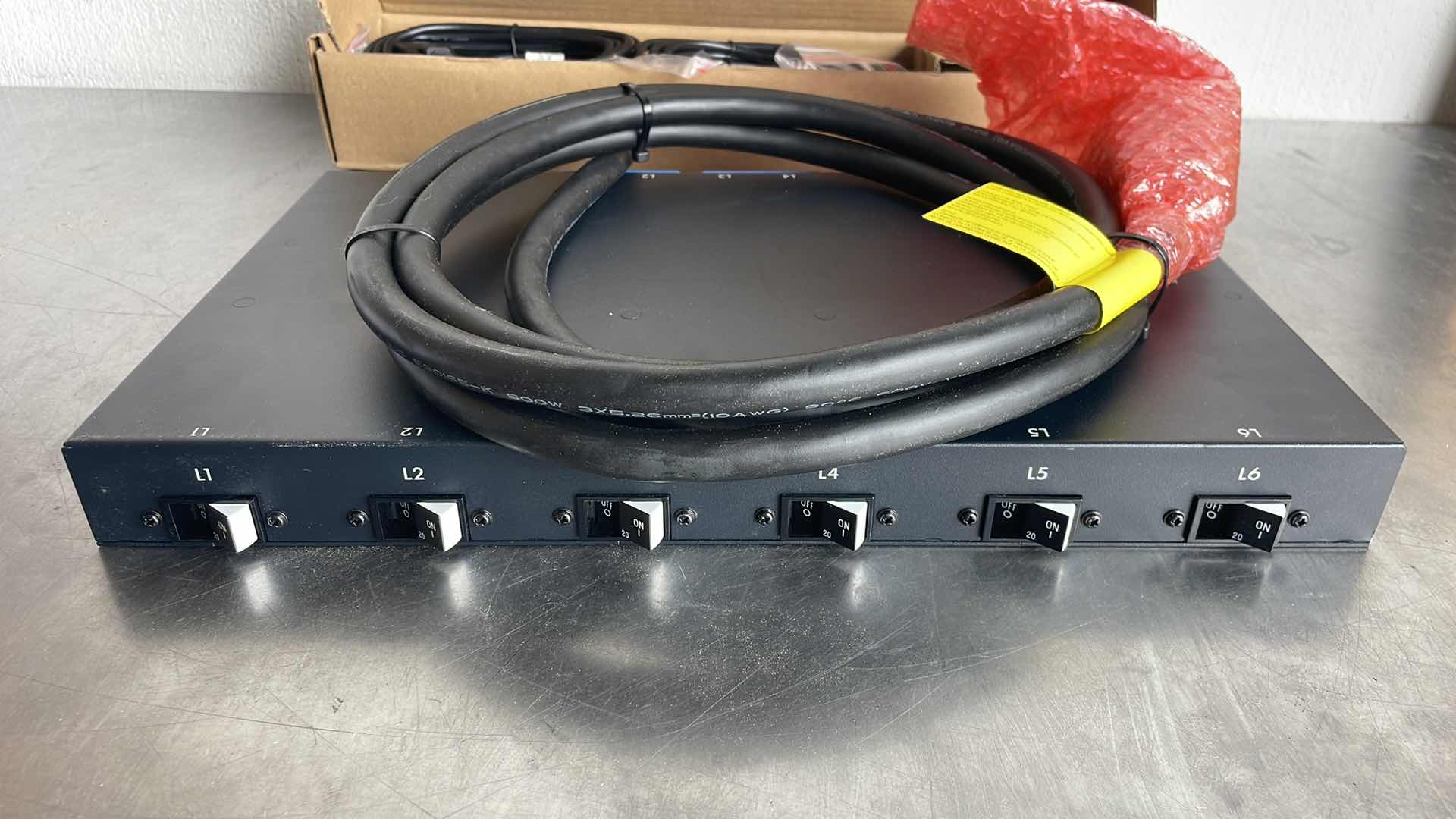 Photo 1 of HP AF520A INTELLIGENT MODULAR POWER DISTRIBUTION UNIT