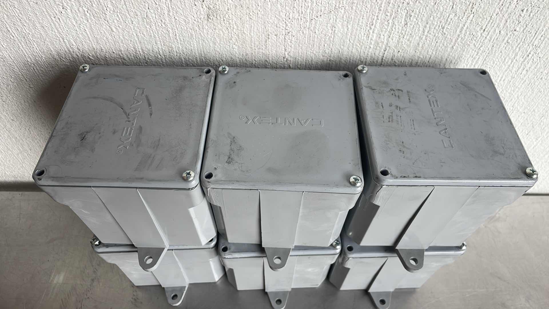 Photo 1 of CANTEX 5133709 - 4X4X4 PVC JUNCTION BOX 6 PCS