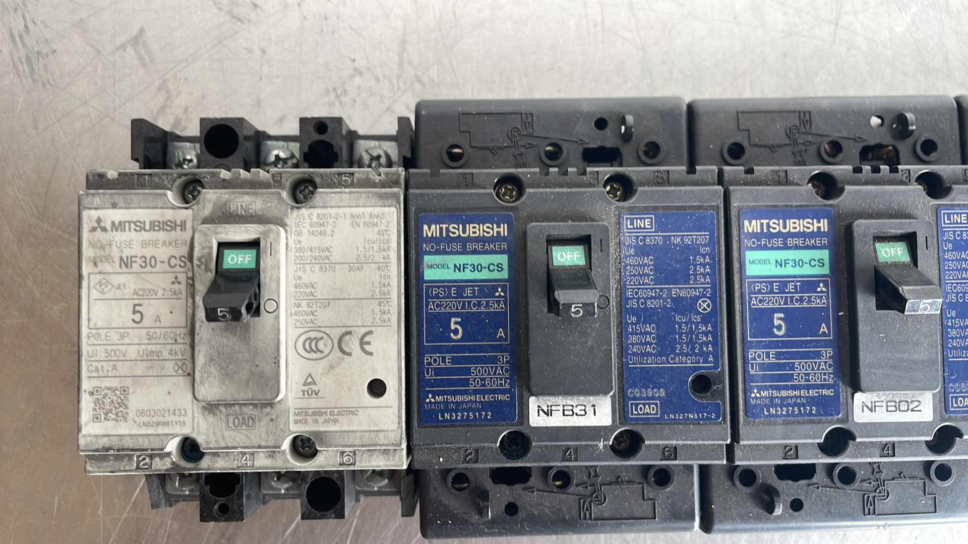 Photo 1 of MITSUBISHI
NO-FUSE BREAKER
MODEL NF30-CS, MITSUBISHI
NV30- CS,