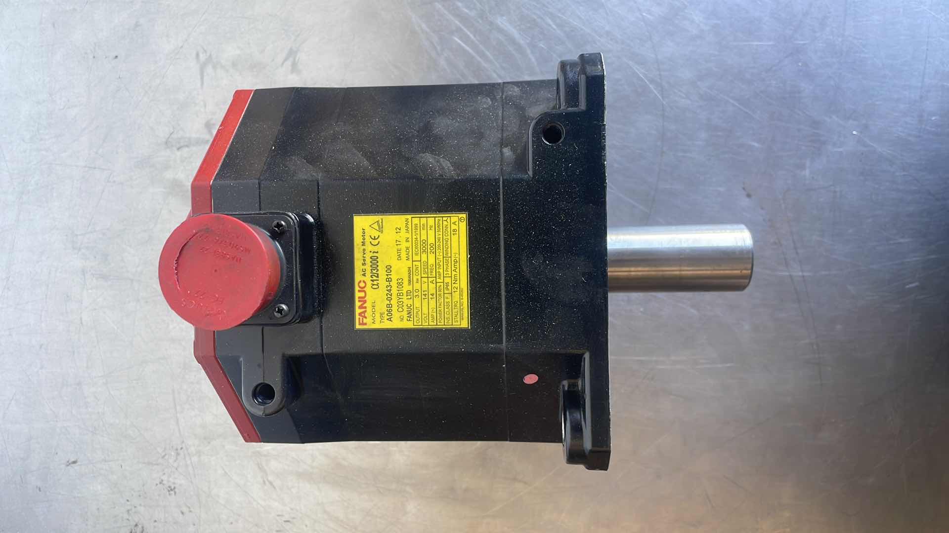 Photo 1 of FANUC A06B-0243-B100 SERVO MOTOR 3.0K 141V W/ A860-2000-T301 ENCODER
