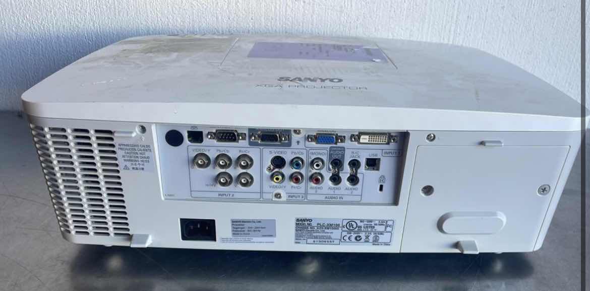 Photo 1 of SANYO XGA PROJECTOR PLC-XM100