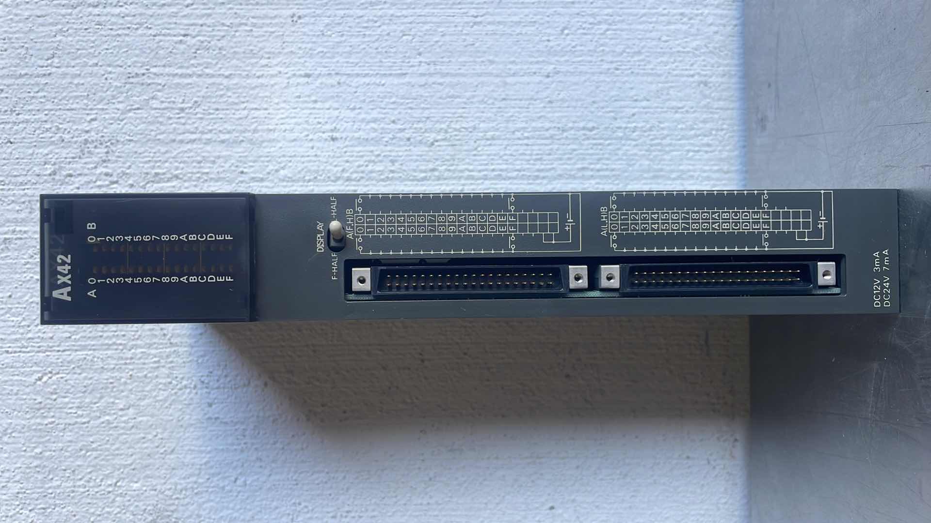 Photo 1 of MITSUBISHI AX42 MELSEC-A SINK LOADING INPUT MODULE