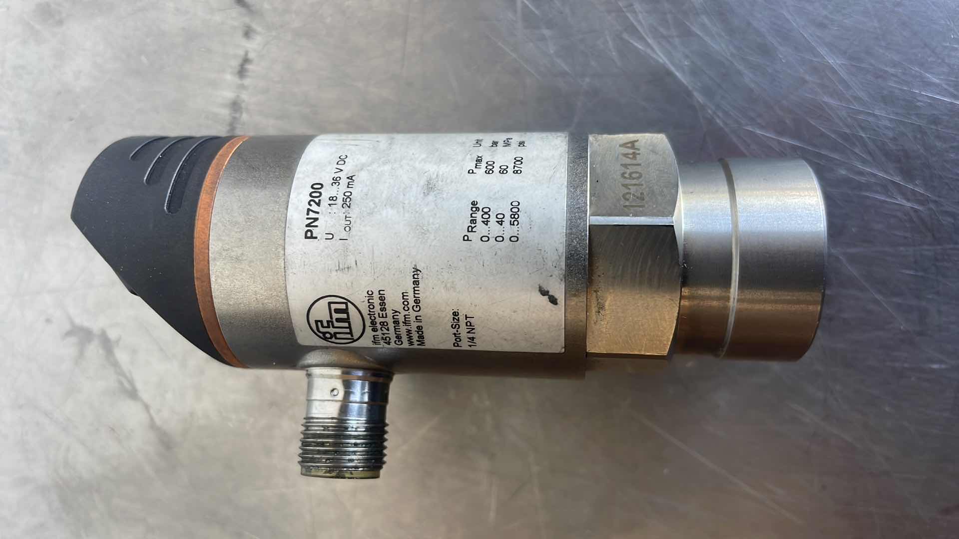 Photo 1 of IFM PN7200 PRESSURE SENSOR W/ DIGITAL DISPLAY