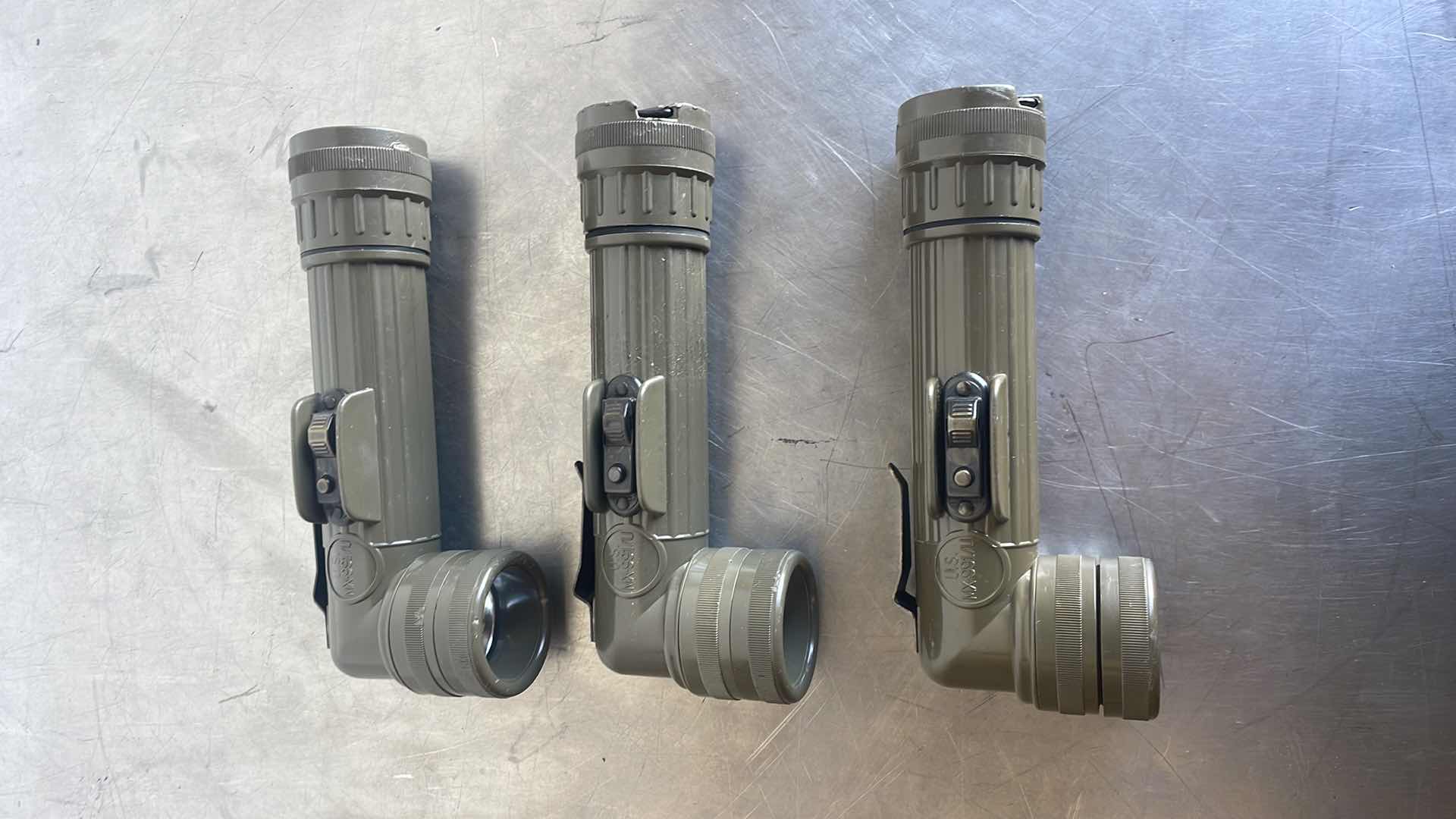 Photo 1 of VINTAGE MILITARY FLASHLIGHTS NO EXTRA LENSES 3 PCS