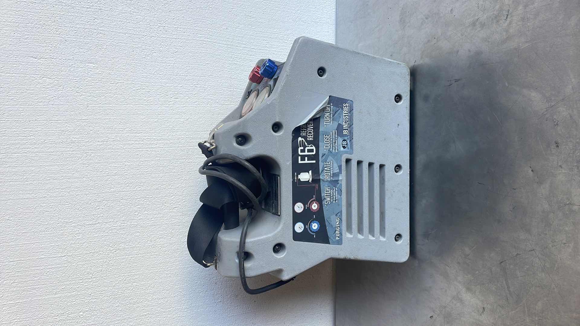 Photo 1 of JB INDUSTRIES F6-DP DUAL PISTON REFRIGERANT RECOVERY UNIT