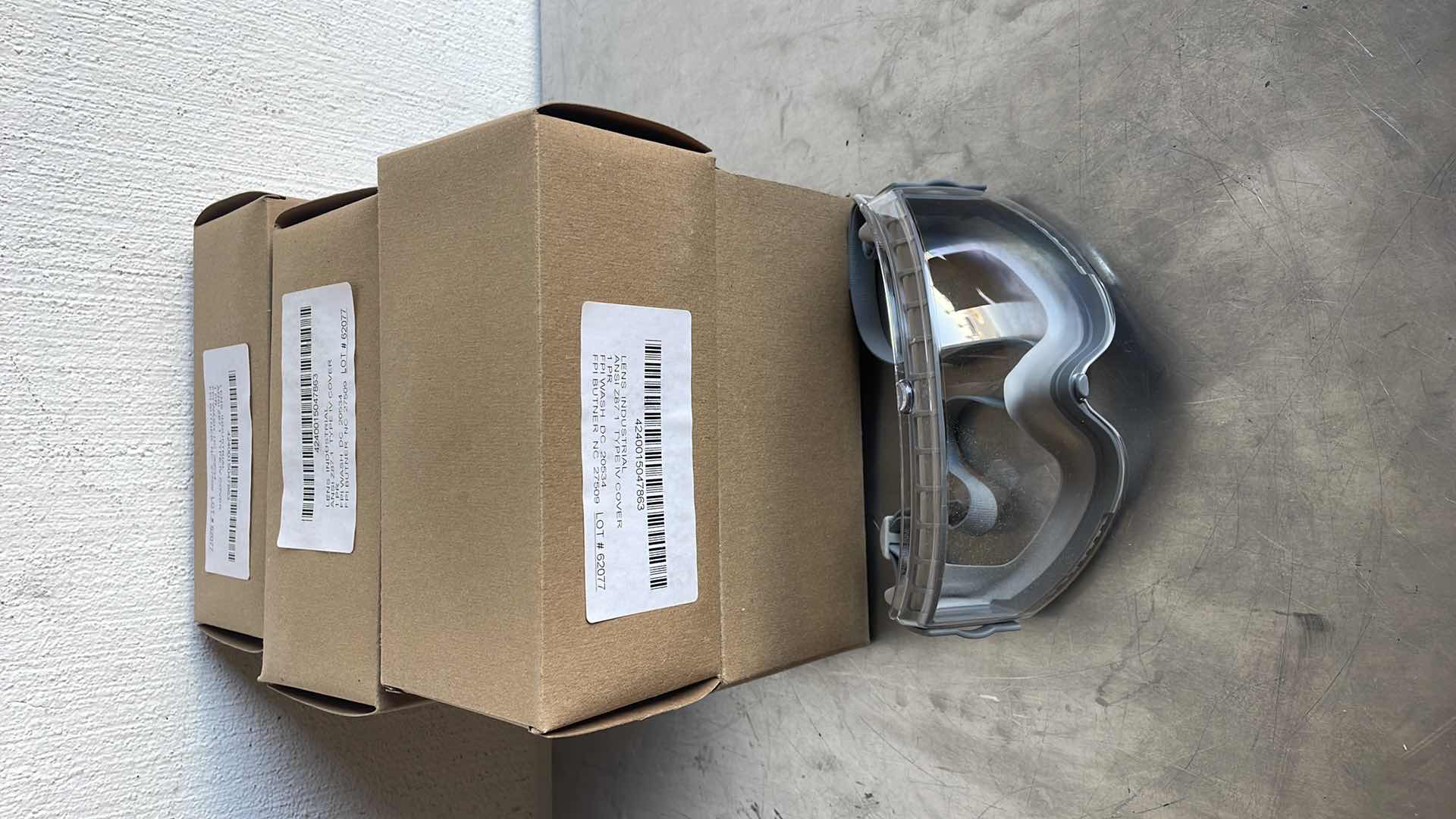 Photo 1 of INDUSTRIAL GOGGLES TYPE IV COVER 7 PCS