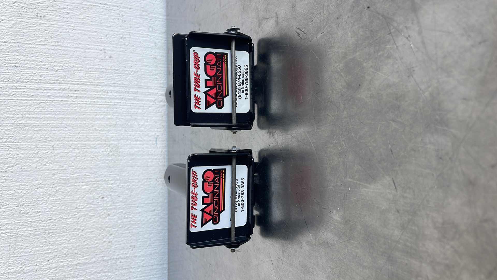 Photo 1 of VALCO CINCINNATI 71006 TUBE-GRIP 2.5” INDUSTRIAL SIZE DISPENSER