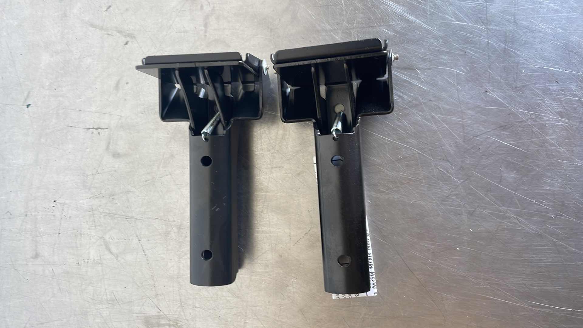 Photo 1 of VALCO CINCINNATI 71006 TUBE-GRIP 2.5” INDUSTRIAL SIZE DISPENSER