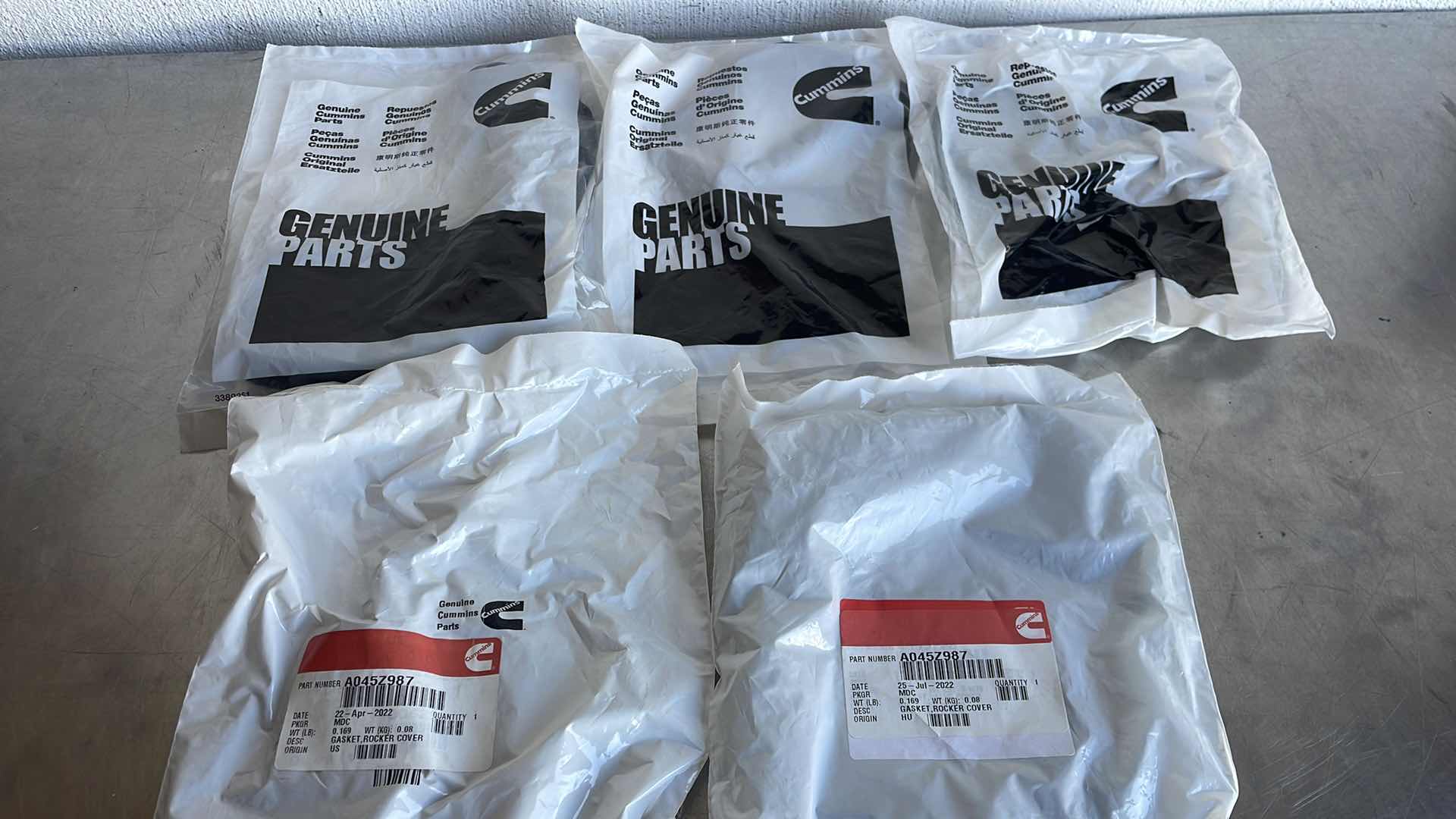 Photo 1 of ONAN/CUMMINS ROCKER COVER GASKET
PART # A045Z987 5 PCS