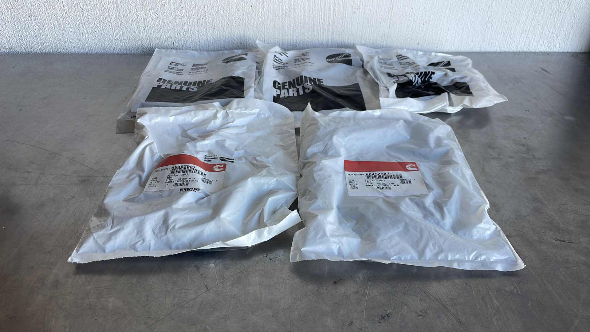 Photo 1 of ONAN/CUMMINS ROCKER COVER GASKET
PART # A045Z987 5 PCS