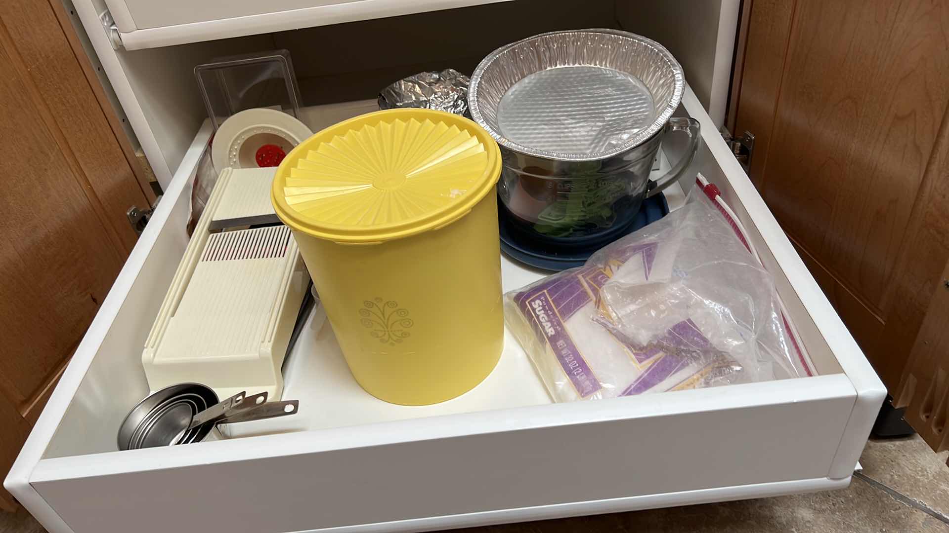 Photo 6 of CONTENTS OF 2 KITCHEN DRAWERS (ELECTRIC KNIFE, MIXER, NAPKIN HOLDER)